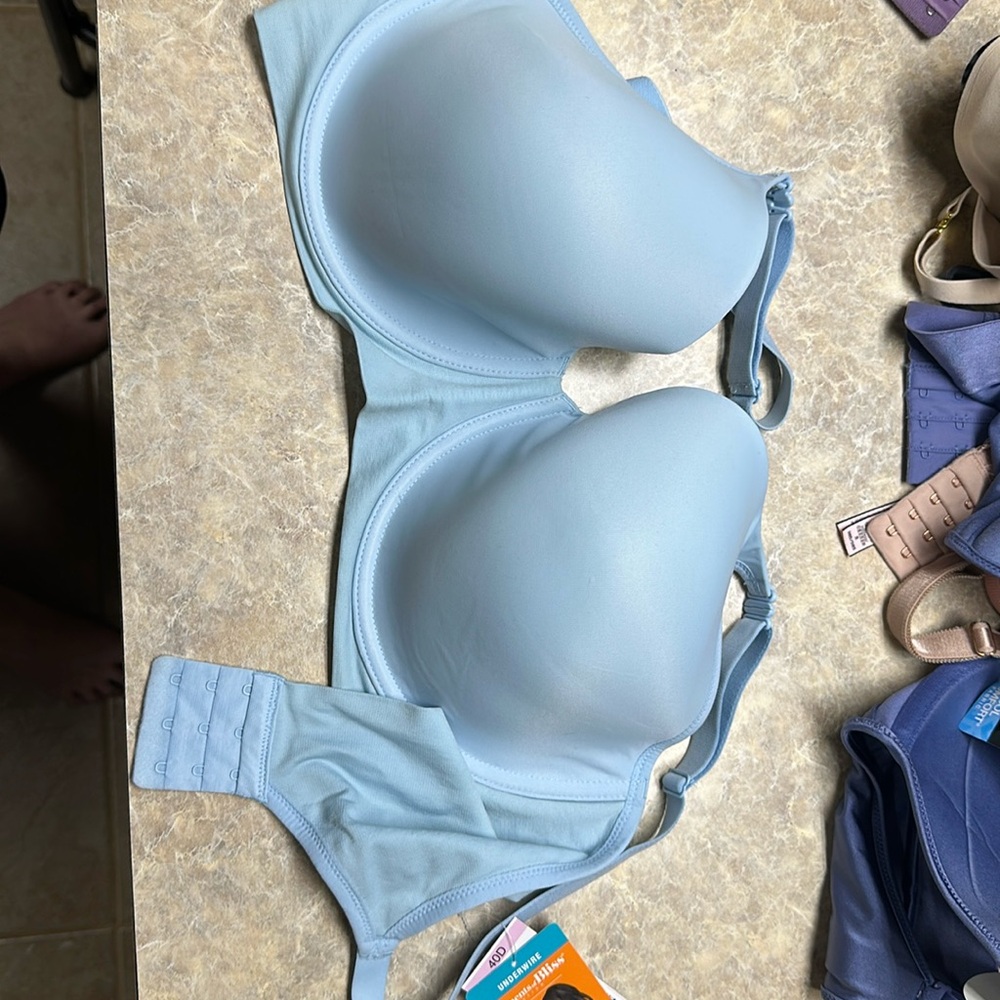 Warners Bra NWT